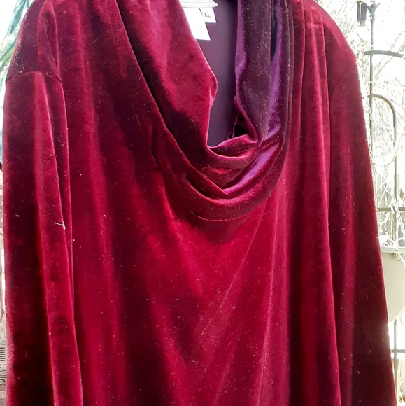 Coldwater Creek pullover top - Picture 1 of 7